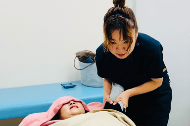 頭蓋骨調整 (クラニアル)・睡眠・ストレス改善 (自律神経調整) しっかり細やかに60分
