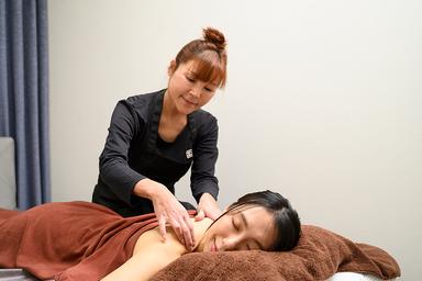 【新規限定】全身のリンパを流して巡り改善★オイルリンパマッサージ 90分 通常料金9,000円