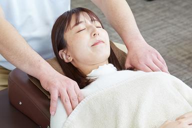 がちがちの肩こりがしんどい方向け【整体】コース 40分