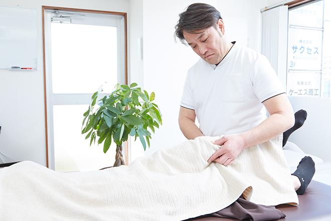 【新規限定】自分でケアのし辛い膝の痛みでお困りの方向け【整体】コース 30分 通常料金10,000円