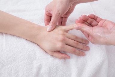 ハンドマッサージ　20分