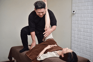 【むくみ’コリ’疲れ’リラックス’アロマ/全員/120分】アロマオイルリンパケア　14000円→12000円