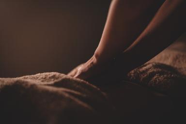 【新規限定】【子宮と脳の解放】よもぎ蒸し＋PONNYO全身管理(足先～頭まで) 130分 通常料金17,000円