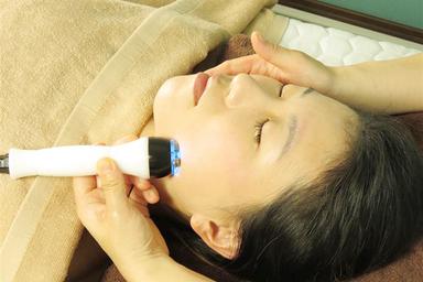 【全員OK】【OPENキャンペーン】【美肌.小顔】ハイパーナイフ小顔＋デコルテ 60分 通常料金6,500円