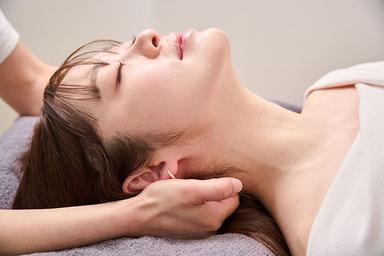 【新規限定】オールハンド全身+ふくらはぎオイルマッサージ+耳つぼマッサージ+フェイシャルシートパック(ご希望の方)70分通常料金