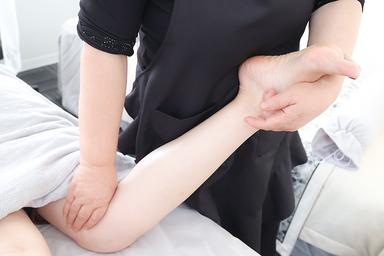【新規限定】全身マッサージ60分＋漢方オイル90分＋フットまたはアイケア30分 通常料金19,000円