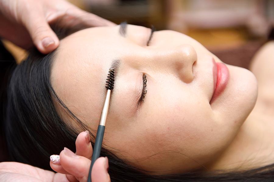 ハリウッドブローリフト 60分