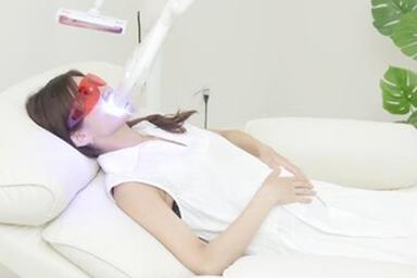 【新規限定】【人気No.2シェアが出来る】ホワイトニング 20分×40回照射(20回来店分) 75分 通常料金80,000円