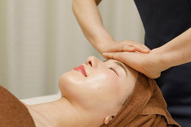 フェイシャルエステ(デコルテ付き)＋小顔調整 50分