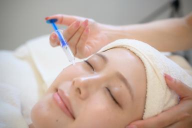 【新規限定】【美肌革命】ヒト幹細胞！インジェクションフェイシャル 60分 通常料金12,100円