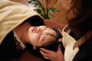 【とにかく癒されたい】よもぎ蒸し40分+ヘッドスパ30分