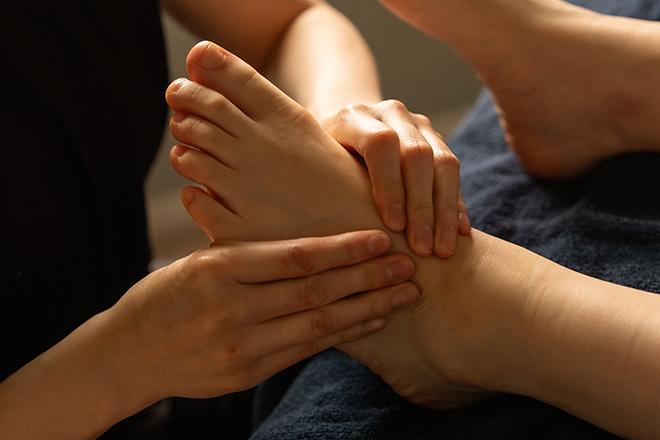 【新規限定】フットケア (足裏+すね+ふくらはぎ)※フットバス付 60分 通常料金4,500円