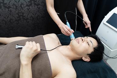 【新規限定】【男女】即効真っ白肌実感！シミケア光フェイシャル  (全顔＋首) 40分