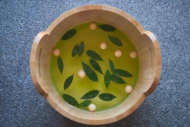 【緑茶の足湯カフェ】選べるドリンクとお茶菓子付き・15分