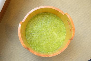 抹茶の足湯15分＋フットマッサージ15分