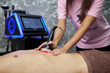 《Body》目指せシックスパックポッコリお腹を撃退！！お腹集中コース 30分