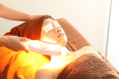 コラーゲン導入10分・顔脱毛セット(廣瀬限定）40分