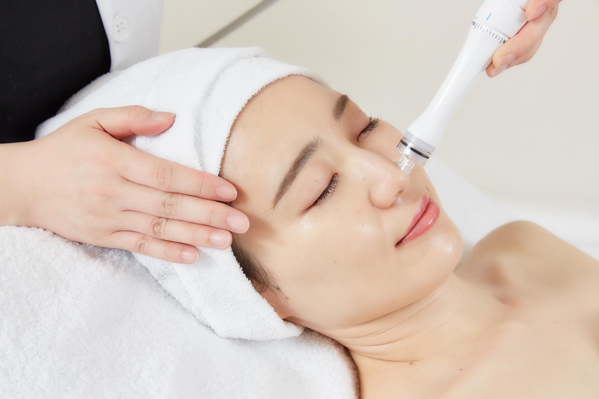 毛穴吸引10分・EMS10分セット(廣瀬限定）30分