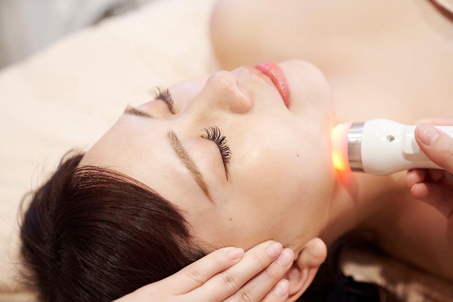 《シワ/ほうれい線》フェイシャルエステ (メイクオフしてからご来店ください) 40分