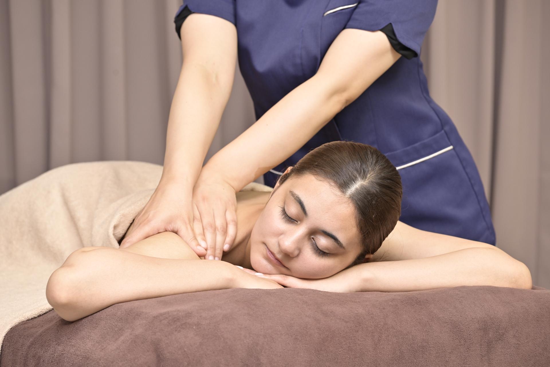 【新規限定】冷えや全身のおもだるさを感じる方に★リンパトリートメント 50分 通常料金10,200円