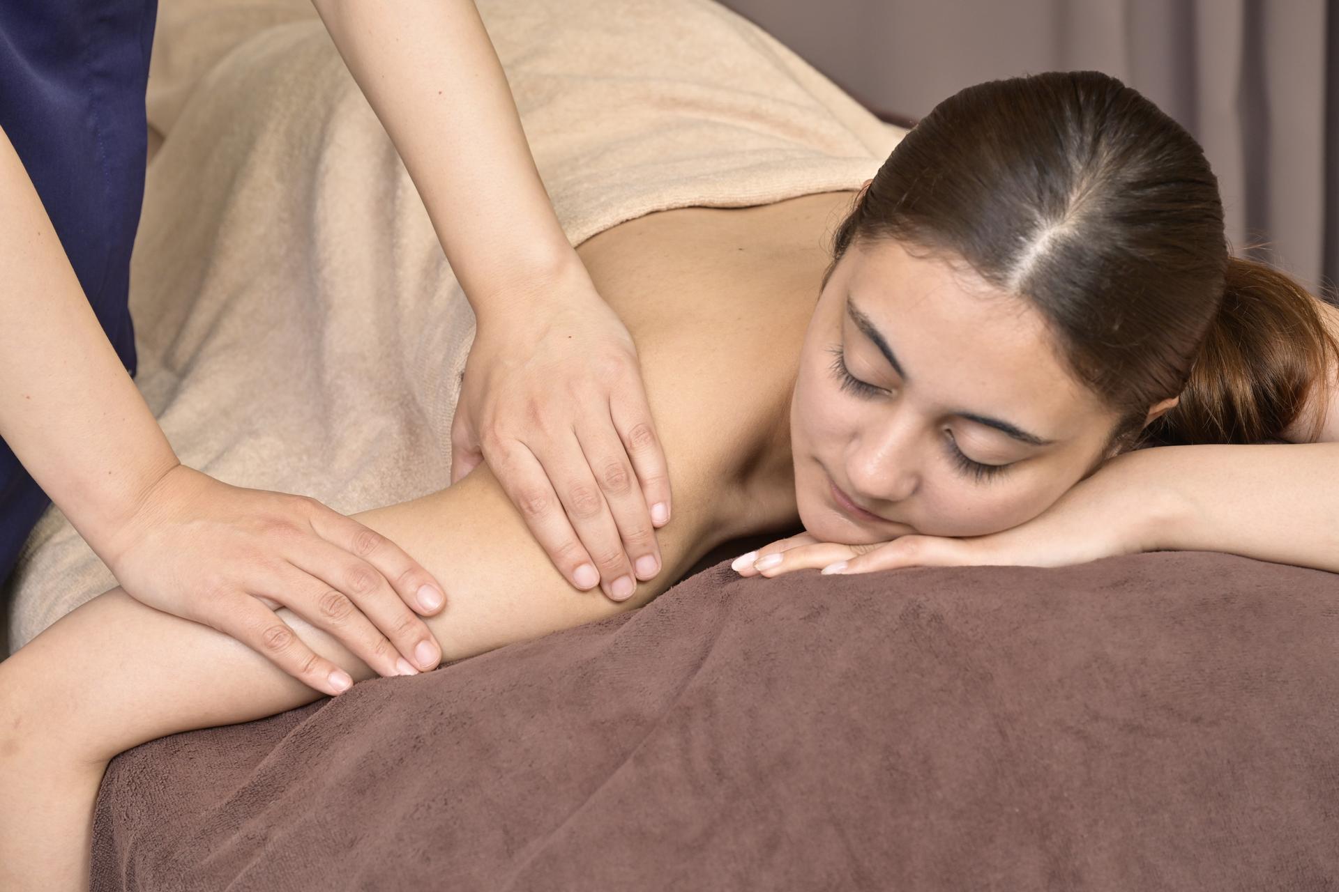 新規限定【★手・腕の疲れ特化 全身リンパトリートメント 50分】通常料金12,000円