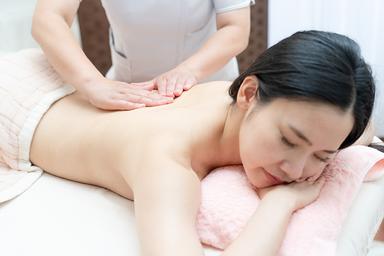 《お試し/脱衣なしで体験》アロマトリートメント (手or足)  20分