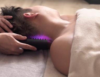 睡眠の質アップ!【脳疲労改善】上半身オイル＋ヘッドスパ（炭酸美容液×デンキバリブラシ）＋眼精疲労ケア 60分