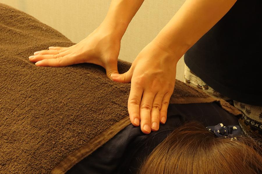 【新規限定】お試しコース♪首から足裏まで、短時間で全身揉みほぐし★ボディケア/もみほぐし 40分 通常料金4,480円