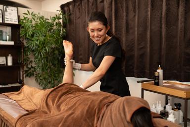 【新規モニター募集】ボディ&フェイスあらゆる身体のお悩みにエステ×整体の即効性と持続性を追求したボディメソッド★Chino TH