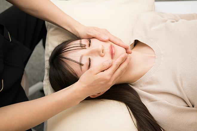 《口元の歪み・顎関節の不調頭痛》顎関節左右差矯正 施術時間70分