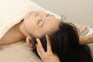 《小顔×睡眠の質UP》極上ドライヘッドスパ (頭～デコルテ＋腕＋足含む) 40分 通常料金5,000円