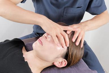 【新規限定】【お顔を土台から整え若々しい美顔へ】小顔調整＋オーダーメイド整体 40分