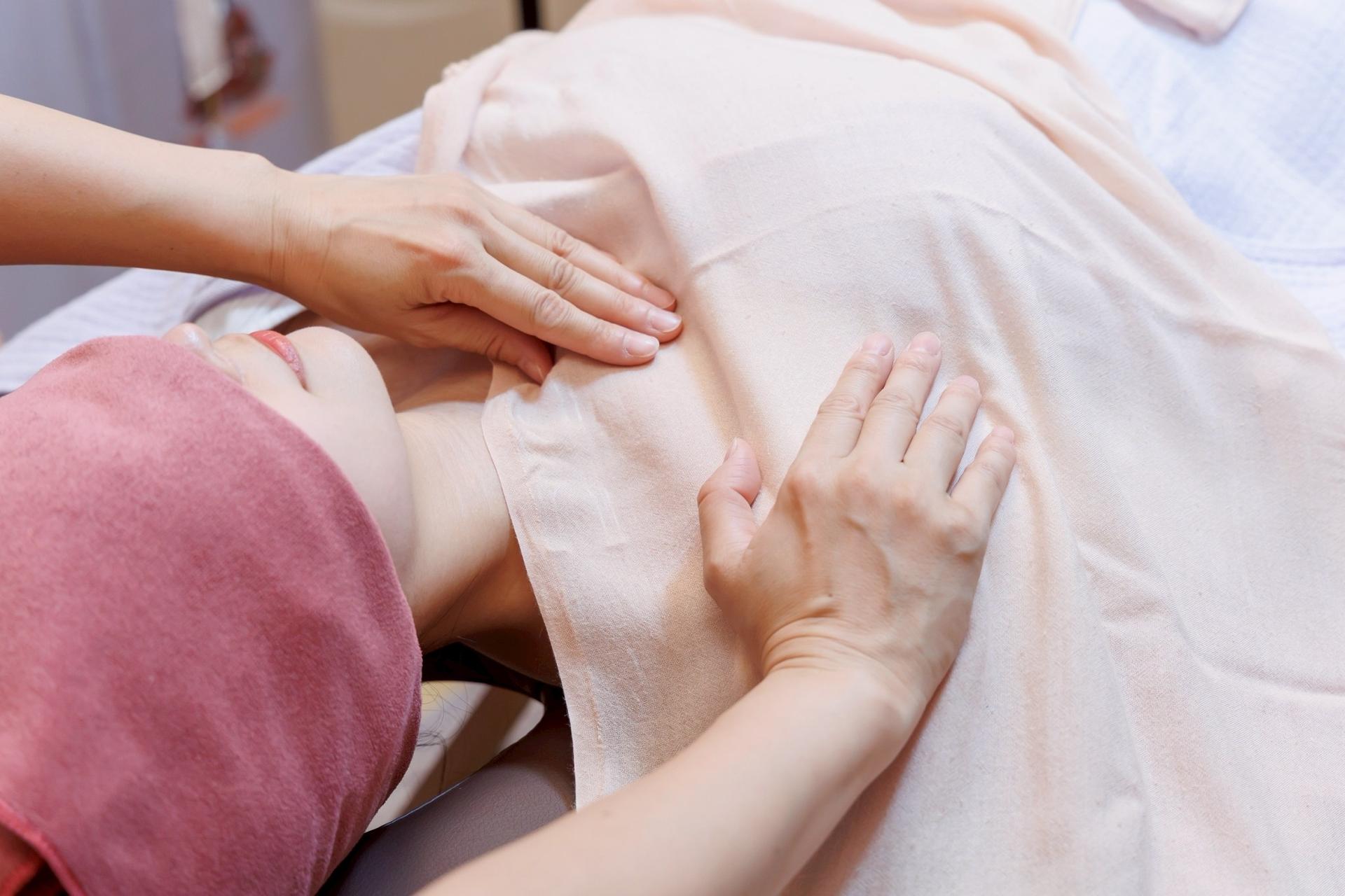 【新規限定】【羽が生えた様に軽やか！首・肩の羽衣リリース整体】 60分 通常料金8,500円