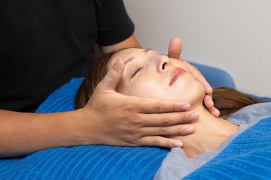 【全員OK】小顔調整+顔のリンパドレナージュ 60分