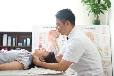 2回目以降の方はこちら  カイロ整体＋ドライヘッドスパ（90分）