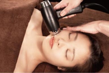 【新規限定】「72時間童顔プログラム」★微細針350万ショット「EXOMERE」 60分 化粧水付き 通常料金22,000円