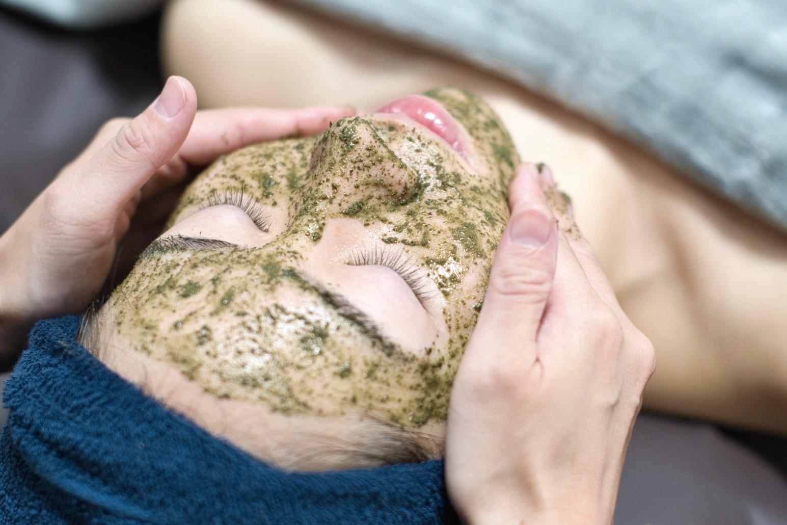 【新規限定】【最強小顔＆美肌】剥離なしハーブ×小顔矯正×ヘッドマッサージ50分通常料金20900