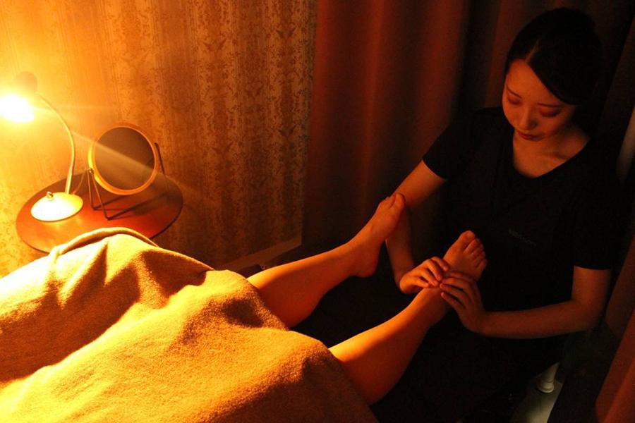 贅沢なひと時をお過ごしになりたい方へ!極上ドライヘッドスパ75分＋フット15分