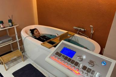 【新規限定】【人気No.1ボディメイク4技術が全部入り！】2部位集中EMSスパ付き★ 120分 通常料金36,000円