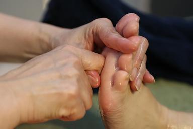 足つぼマッサージ足湯付き 45分