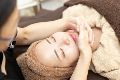 【全員OK】【むくみ解消×深眠】小顔調整＋極上ヘッド＋RFデトックス 75分