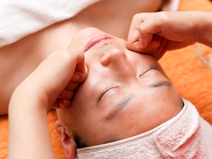 お顔リフトアップほぐし　30分