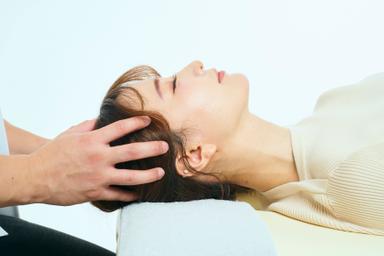 【新規限定】＜ドライヘッドスパ＞【ヘッド集中！眼精疲労ケアに♪】頭痛改善整体45分 通常価格6,000円