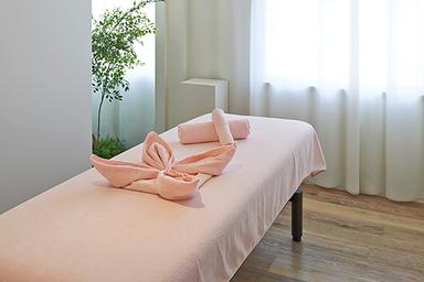 お悩み肌別フェイシャルケア(敏感肌/美白/保湿/ニキビ) 70分　9080円→