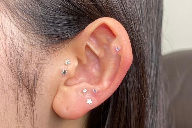 【全員OK】【パーツを好きなだけ◎】耳つぼジュエリー(つけ放題) 45分