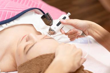 お肌ケア(幹細胞導入で肌荒れを改善に導く) 45分