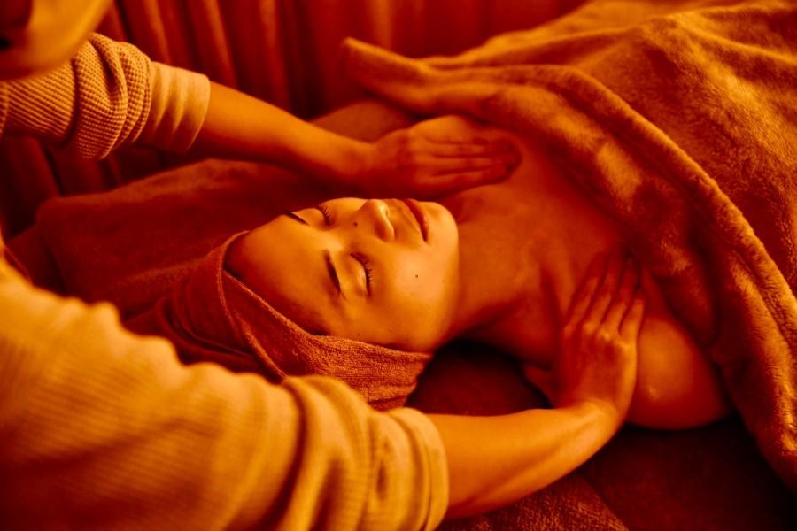 【全員OK】【肩こり/姿勢改善】首肩低周波＋デコルテマッサージ 50分 通常料金14,500円