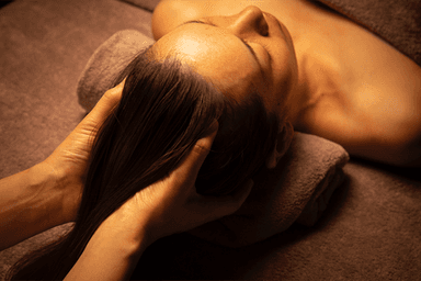 ドライヘッドマッサージ＆全身もみほぐし Dry head  & full body massage 120 min