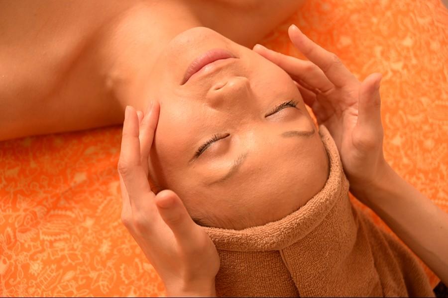 《Face》毛穴汚れザラザラごっそり毛穴洗浄&小顔フェイシャル＋ヘッド 60分