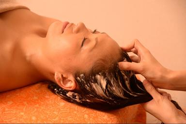 【全員OK】《Head》バリニーズヘッドスパ (クリームバス) ※肩+背中+腰マッサージ付 90分 通常料金11,900円